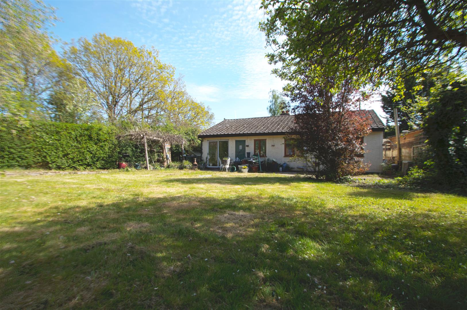 Studland Ave, Wickford, Offers In The Region Of